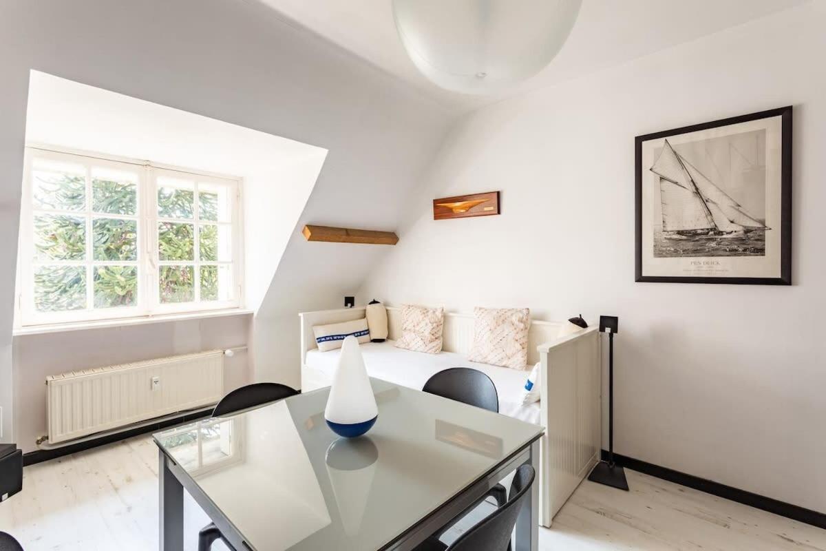 Le Capucin - Petit Duplex Avec Place De Parking Appartement Dinard