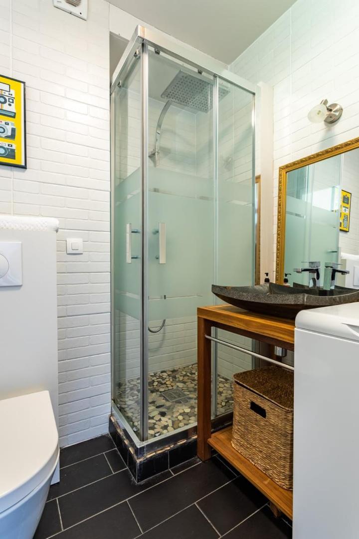 Le Capucin - Petit Duplex Avec Place De Parking Appartement